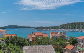 Beautiful Apartment In Rogoznica With Wifi